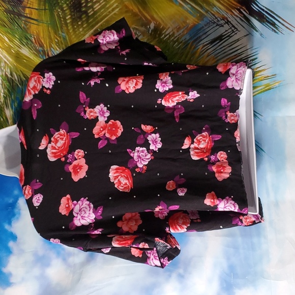 PINK Victoria's Secret crop top Tshirt size M - Picture 3 of 4